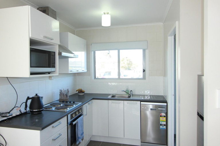 Others 4, Rose Apartments Central Rotorua- Accommodation & Private Spa, Rotorua