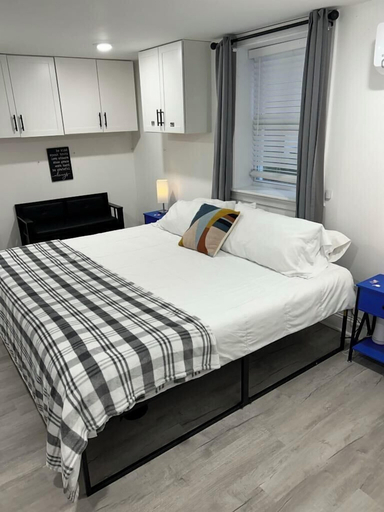 Bedroom 2, The Ardmore Executive Suite, Forsyth