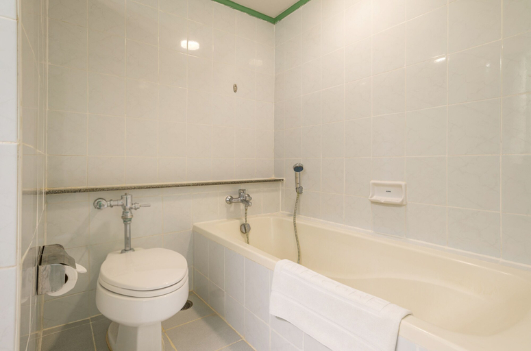 Bathroom 4, Krabi Maritime Resort, Mueang Krabi
