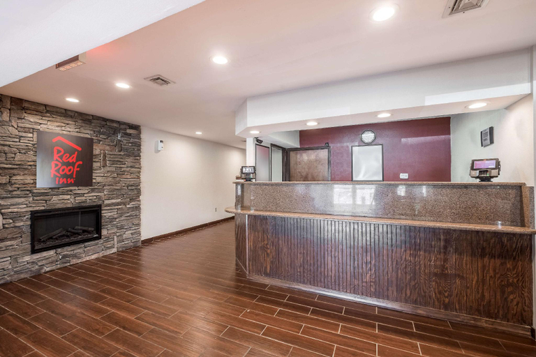 Public Area 2, Red Roof Inn Denver - Lancaster County, Lancaster