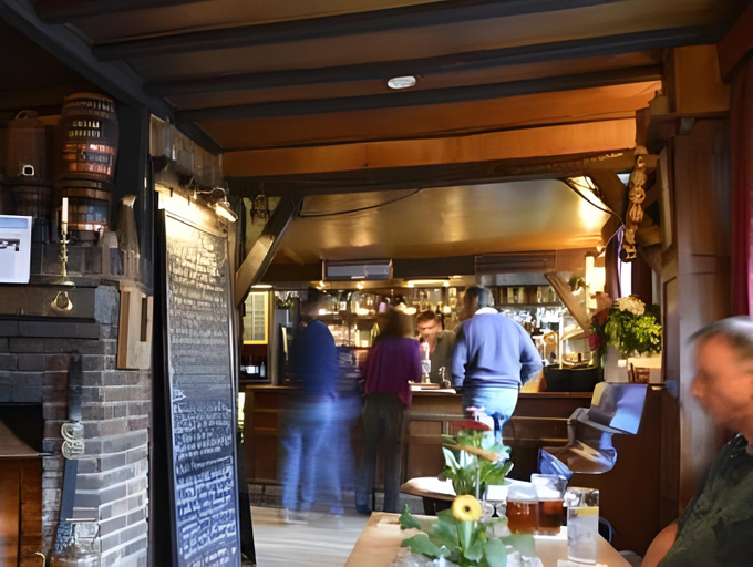 Others 4, The Griffin Inn, East Sussex