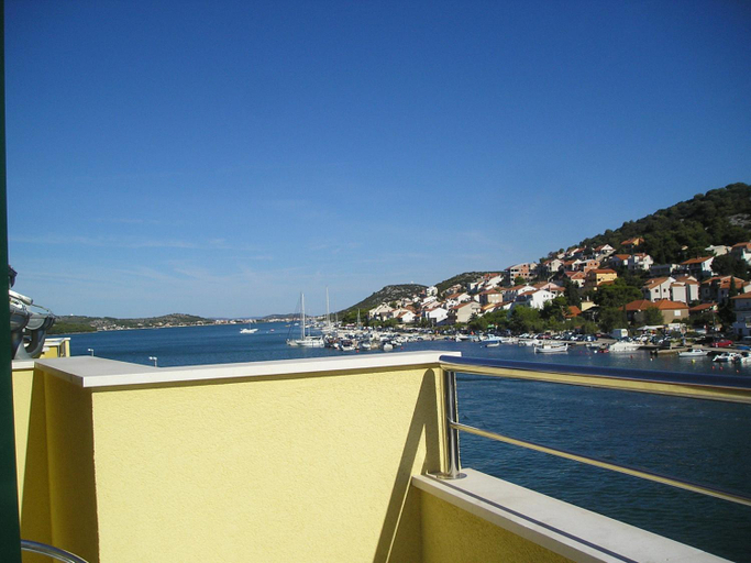 View 3, Apartments Luna, Tisno