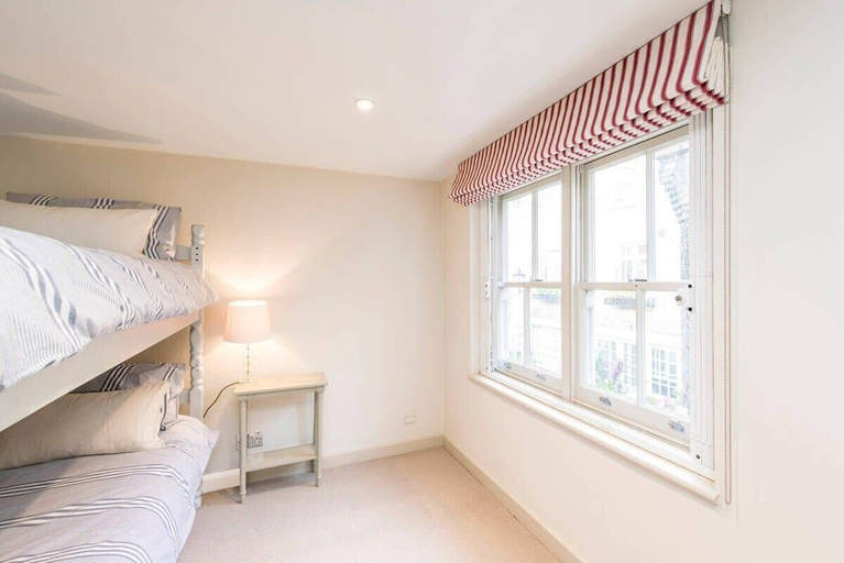 Bedroom 3, 3 Bedroom Mews House - Marble Arch, London