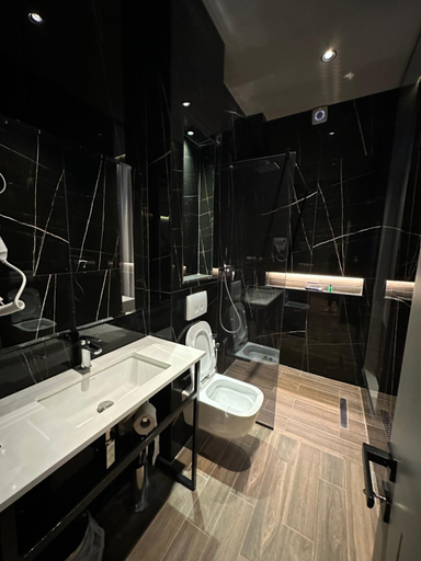 Bathroom 3