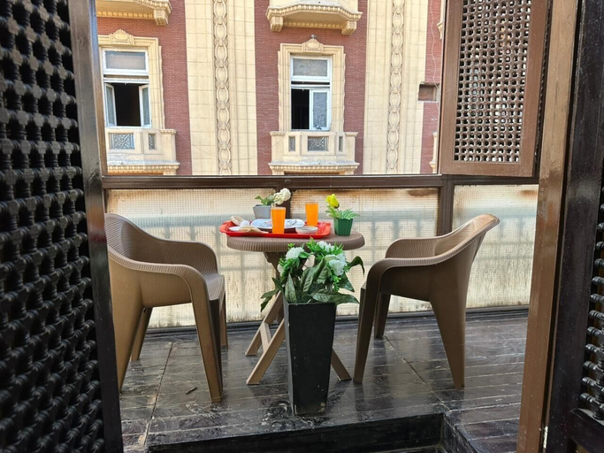 Others, Downtown Kings Hotel, Qasr an-Nil