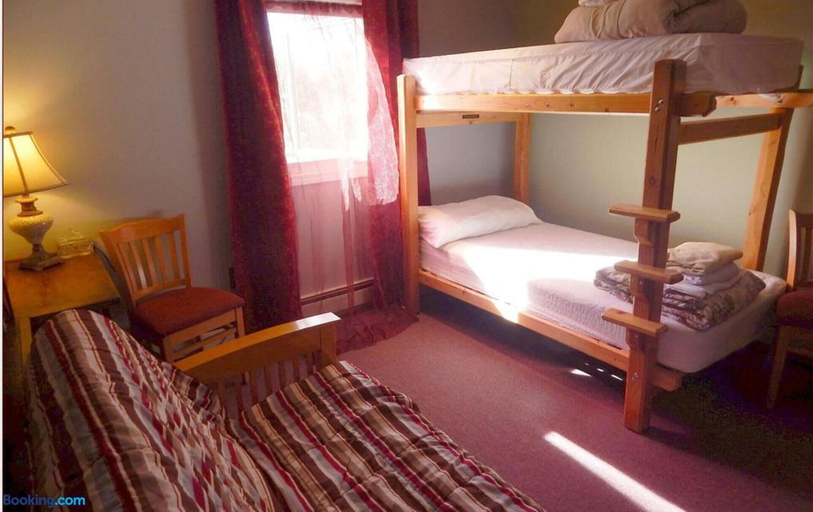 Bedroom 2, Billie's Backpackers Hostel, Fairbanks North Star