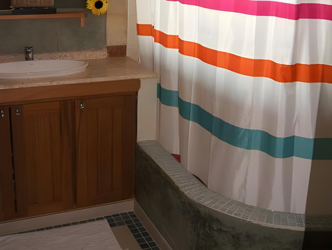 Bathroom 2, Pousada Bem Te Vi, Guarapari