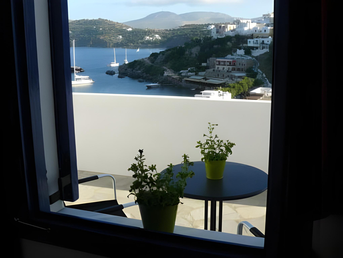 Others 4, Asterias, South Aegean