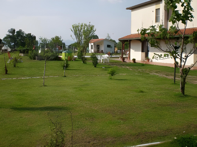 Others 3, Villa Isabella, Grosseto