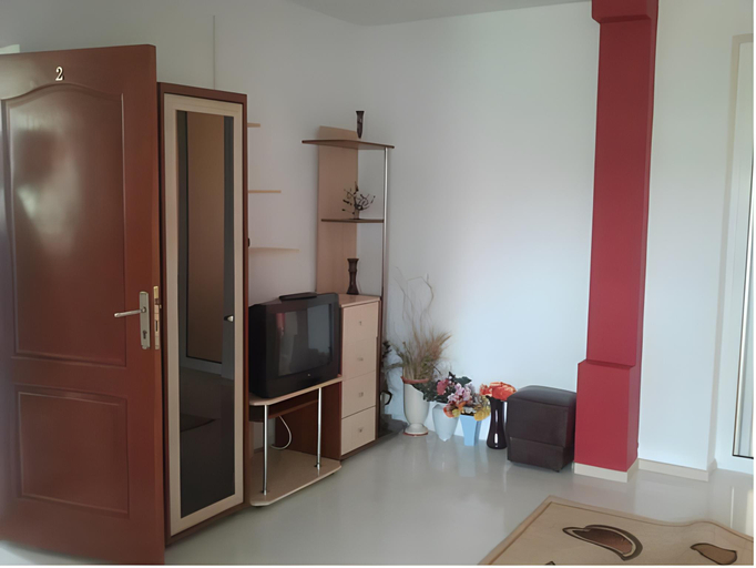 Others 2, Casa Raul, Tuzla