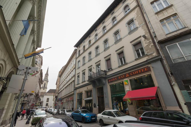 Others 2, Luxury Apartment by Hi5-Varoshaz Suite, Budapesti