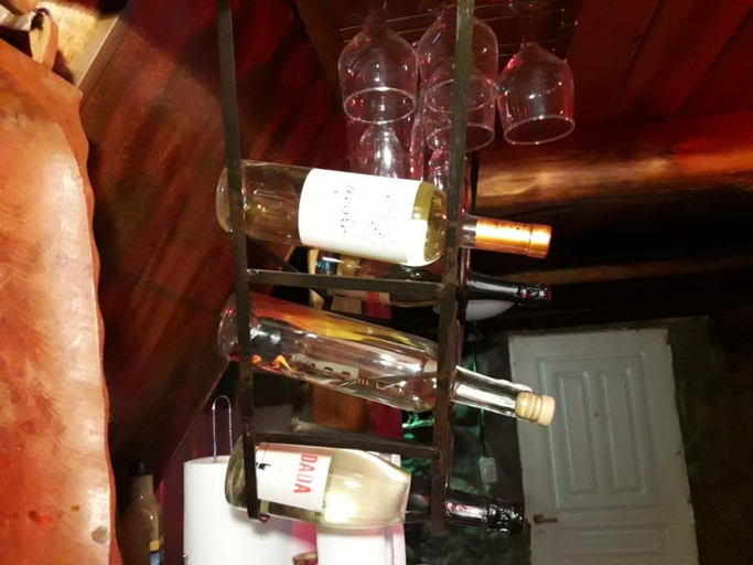 Food & Drinks 5, Cabanas Laukan, Valle Fértil