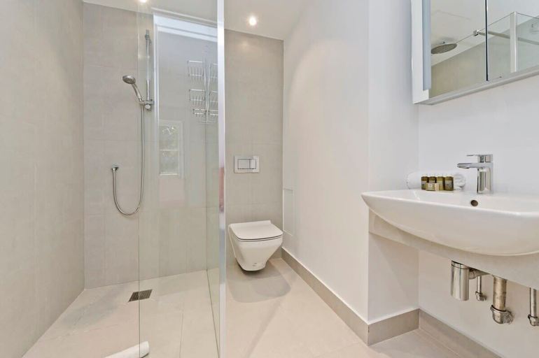 Bathroom 3, 5 Bedroom House, Maida Vale, London