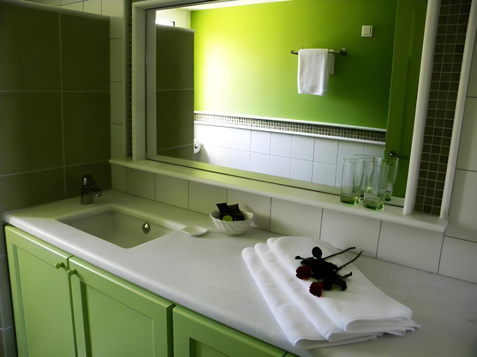 Bathroom 4, PLEIADES lUXURY APARTMENTS, Peloponnese