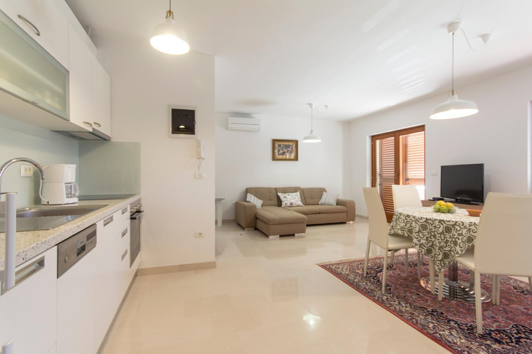 Others 3, Apartments Veronika, Medulin