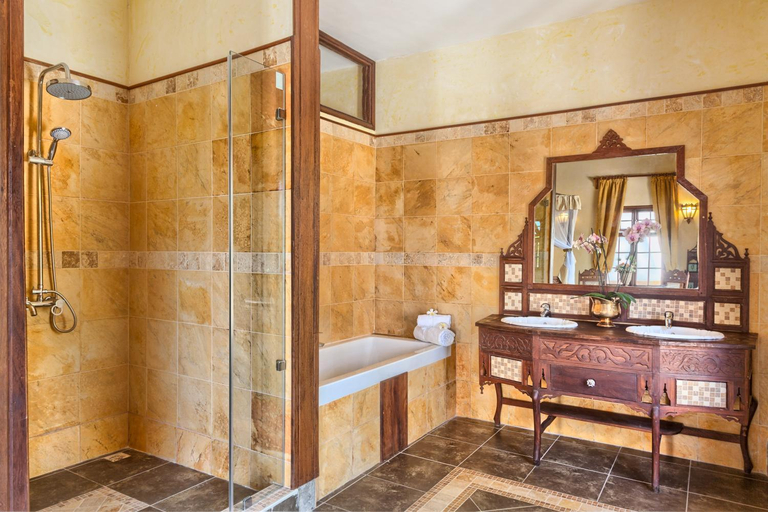 Bathroom 4, The Maji Beach Boutique Hotel, Msambweni