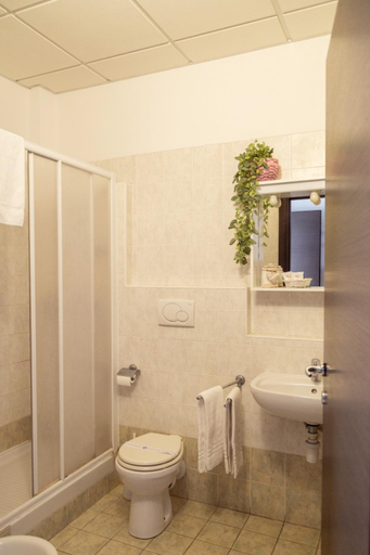 Bathroom 5, Il Chiesino, Pisa