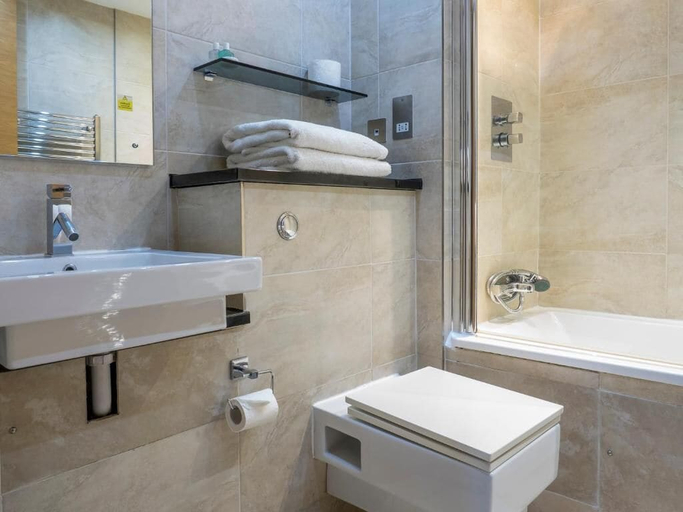 Bathroom 3, Posh Pads, Sefton