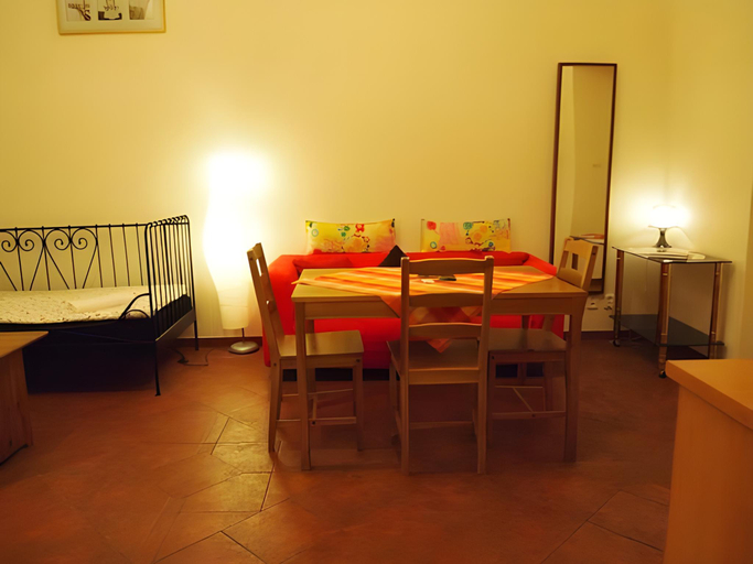 Food & Drinks, Apartments Emma, Praha 5