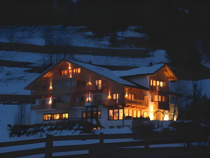 Exterior & Views 1, BergHotel Majarei, Bolzano