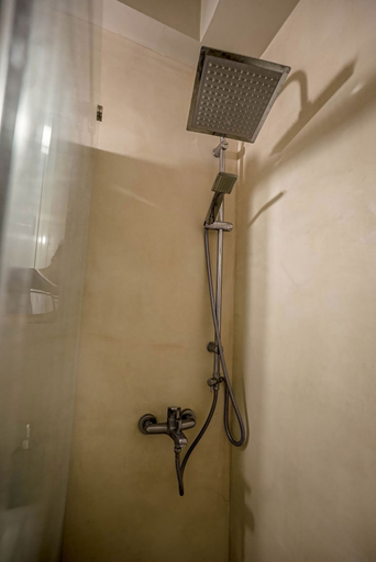 Bathroom 4, Cozy Corner, Attica