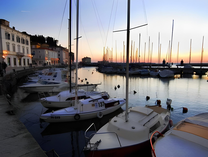 Others 3, Alibi B11, Piran