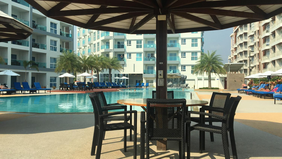 Sport & Beauty, Grand Blue Condominium by Nuttaya, Klaeng