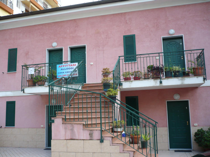 Villamareblu, Imperia