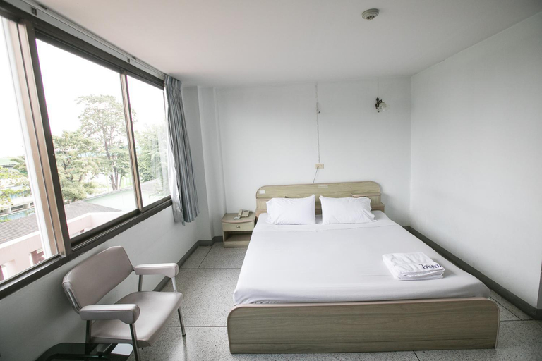 Others 3, Tokyo Hotel, Muang Ubon Ratchatani