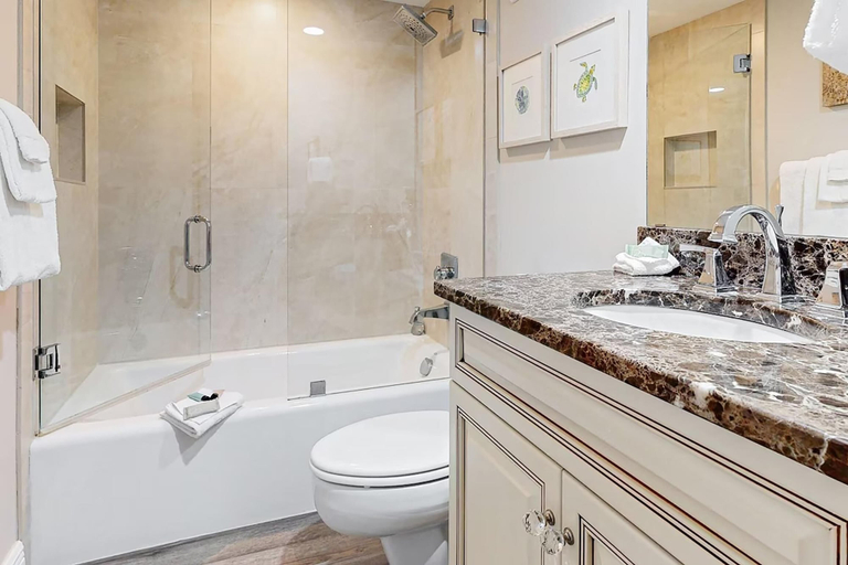 Bathroom 5, Shoreline Towers 3094, Okaloosa