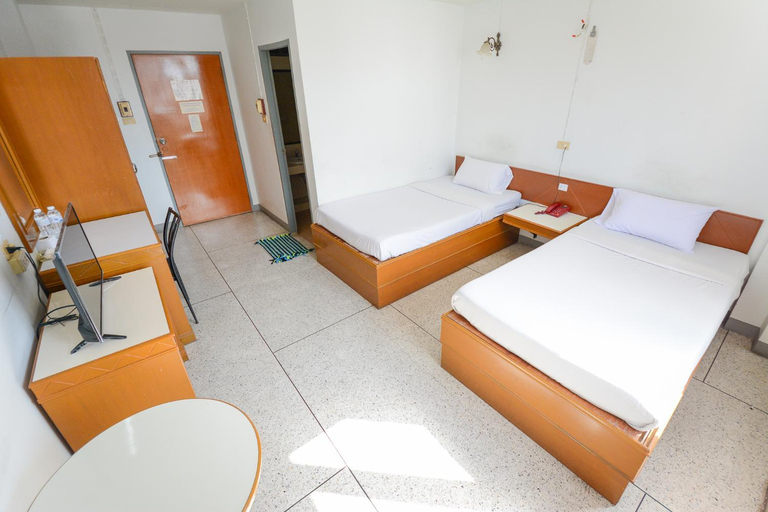 Bedroom 1, Tokyo Hotel, Muang Ubon Ratchatani