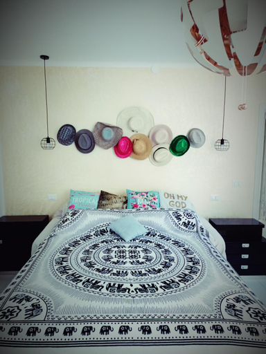 Others 2, La casa sul tetto, Room's & Glamping, Macerata