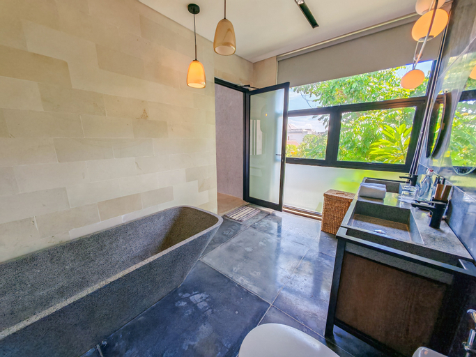 Bathroom 26