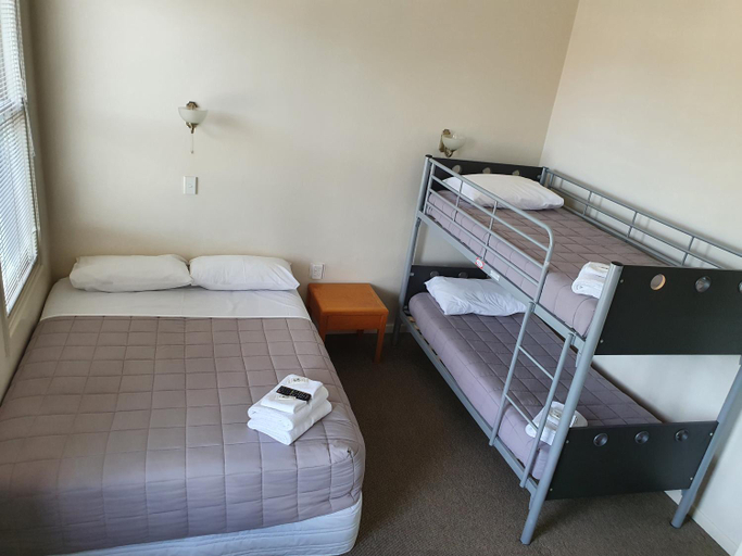 Bedroom 2, Fern Lodge Inglewood, New Plymouth