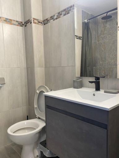 Bathroom 2, Studio A101, pres de la mer Village du Diamant, Le Diamant