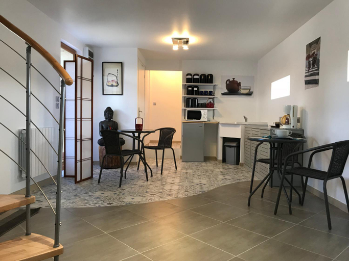Others 5, Relais du Chat Prosper, Seine-et-Marne