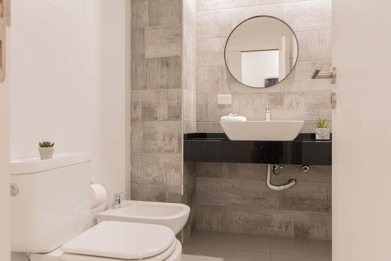 Bathroom 2, MOT Azcuenaga 1800, Distrito Federal
