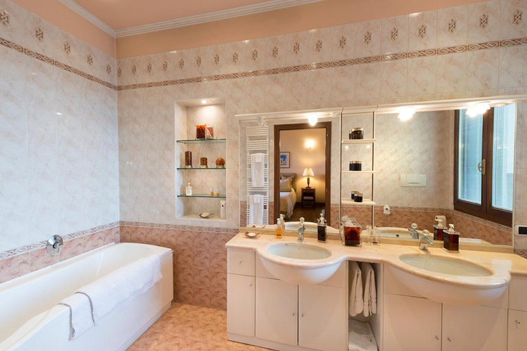 Bedroom 3, Villa Paola, Padua