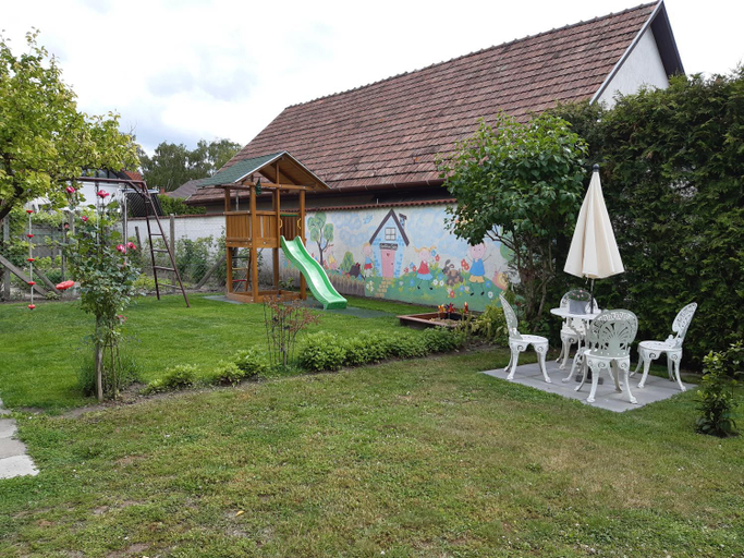 Others 2, APARTMAN SOOS -- Only for relaxation, not for party!, Siófok