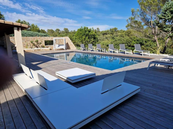 Sport & Beauty 2, Magnifique villa au coeur de la garrigue, Gard