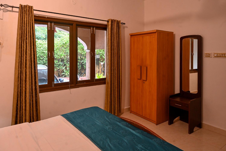 5, 3bhk Duplex Villa With Pool In Candolim by GRStays, North Goa
