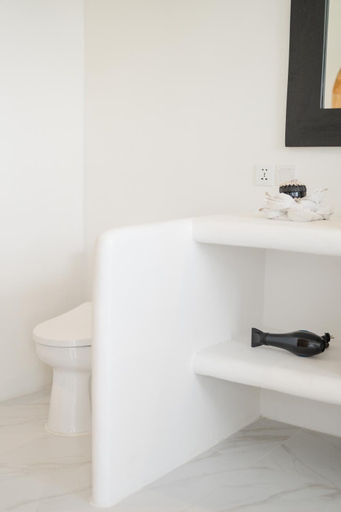 Bathroom 17