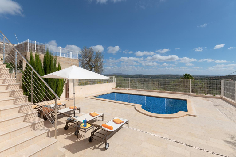 Others 5, Villa Es Sequer, Baleares