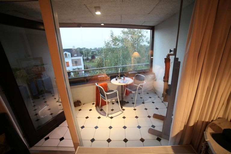Others 5, B&B de singel, Utrecht