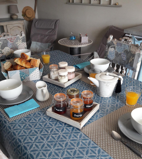 Food & Drinks, Clair Matin, Haute-Loire
