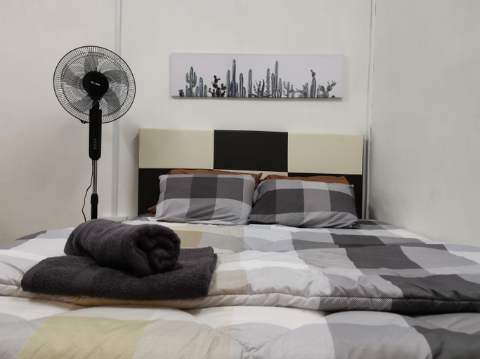 Bedroom 2, Sri Makmur Pontian Homestay, Pontian