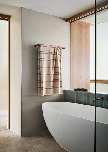 Bathroom, The Sundays, Whitsunday
