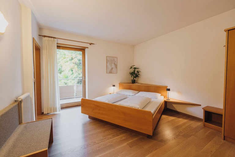 Bedroom 2, Appartements Elke, Bolzano