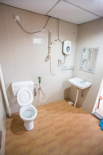 Bathroom 4, Hotel Comfort Inn, Kluang