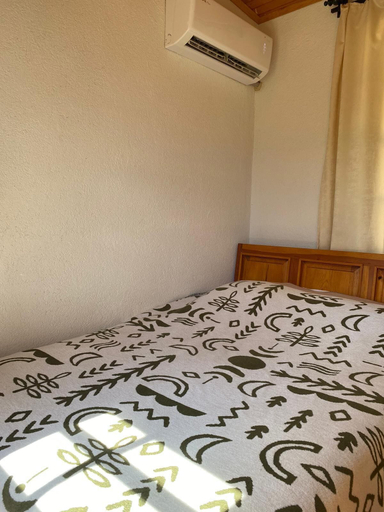 Bedroom 3, Geko Akbuk, Merkez